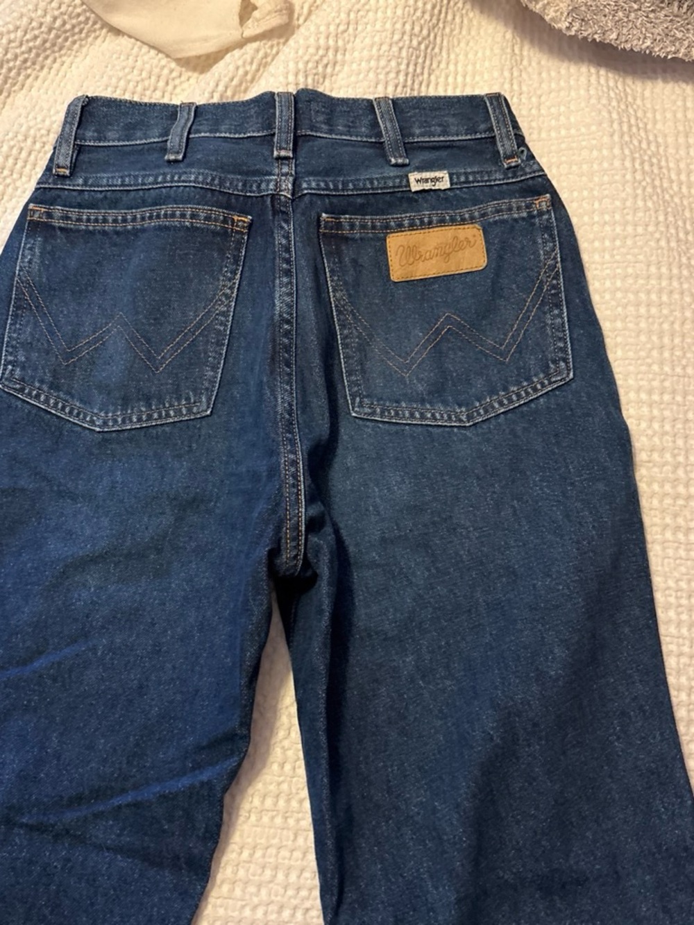Wrangler Women’s Straight Leg Dark Blue Denim Jeans